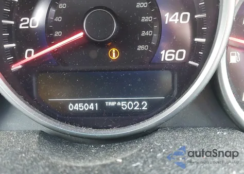 2010 Acura Rl 3.7 z USA, uszkodzony, nr VIN JH4KB2F6XAC002427